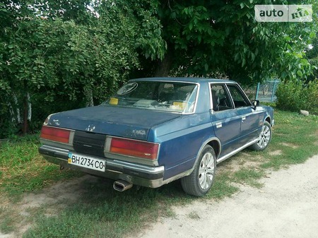 Toyota Crown 1985  випуску Миколаїв з двигуном 2 л бензин седан автомат за 1200 долл. 