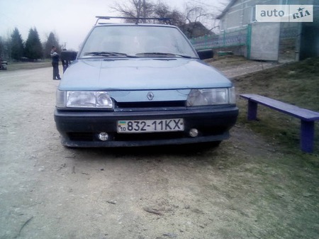 Renault 11 1987  випуску Хмельницький з двигуном 1.7 л газ хэтчбек механіка за 1250 долл. 