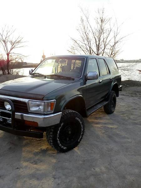 Toyota 4 Runner 1994  випуску Житомир з двигуном 2.4 л бензин позашляховик механіка за 8200 долл. 