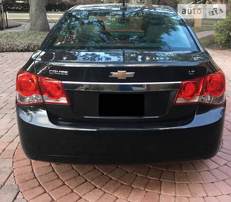Chevrolet Cruze 2015  випуску Дніпро з двигуном 1.4 л бензин седан автомат за 8500 долл. 
