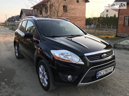 Ford Kuga 2011  випуску Львів з двигуном 2 л дизель позашляховик механіка за 12999 долл. 