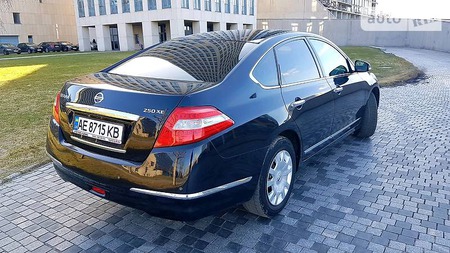 Nissan Teana 2013  випуску Харків з двигуном 2.5 л бензин седан автомат за 10900 долл. 