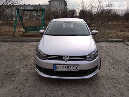 Volkswagen Polo 2012  випуску Полтава з двигуном 1.6 л бензин седан механіка за 7800 долл. 