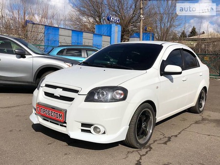 Chevrolet Aveo 2008  випуску Донецьк з двигуном 1.6 л бензин седан механіка за 6500 долл. 