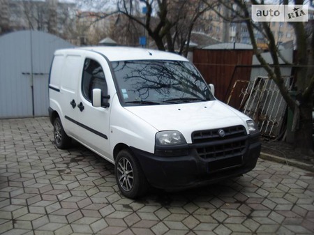 Fiat Doblo 2005  випуску Черкаси з двигуном 1.3 л дизель мінівен механіка за 3700 долл. 