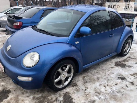 Volkswagen Beetle 1999  випуску Дніпро з двигуном 2 л бензин хэтчбек механіка за 4800 долл. 