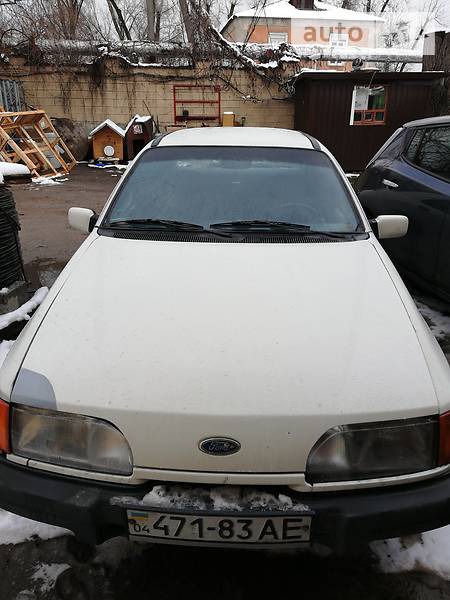 Ford Sierra 1989  випуску Дніпро з двигуном 2 л газ седан механіка за 1750 долл. 