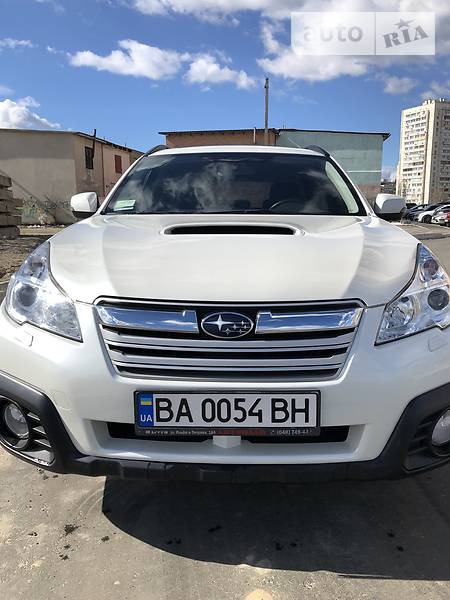 Subaru Outback 2014  випуску Київ з двигуном 2 л дизель універсал автомат за 18999 долл. 