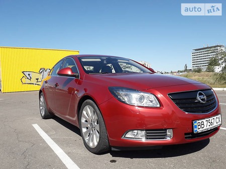 Opel Insignia 2010  випуску Луганськ з двигуном 2 л бензин седан автомат за 11300 долл. 