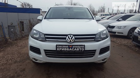 Volkswagen Touareg 2012  випуску Дніпро з двигуном 3 л дизель позашляховик автомат за 32500 долл. 