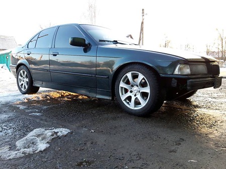 BMW 316 1992  випуску Суми з двигуном 2 л газ седан механіка за 3800 долл. 
