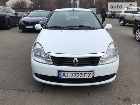 Renault Symbol 2012  випуску Київ з двигуном 1.4 л газ седан механіка за 5800 долл. 