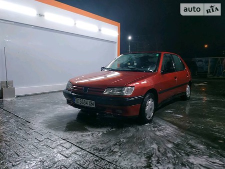 Peugeot 306 1999  випуску Чернівці з двигуном 1.9 л дизель хэтчбек механіка за 550 долл. 