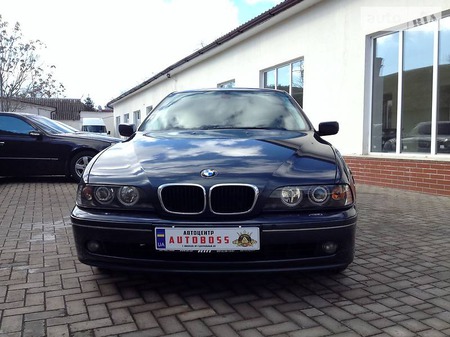 BMW 525 2002  випуску Миколаїв з двигуном 2.5 л дизель седан автомат за 10400 долл. 