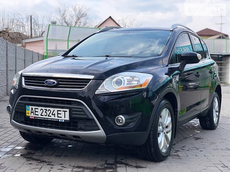 Ford Kuga 2011  випуску Дніпро з двигуном 2 л дизель позашляховик автомат за 14500 долл. 