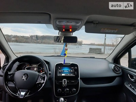 Renault Clio 2014  випуску Житомир з двигуном 0 л дизель хэтчбек механіка за 8900 долл. 