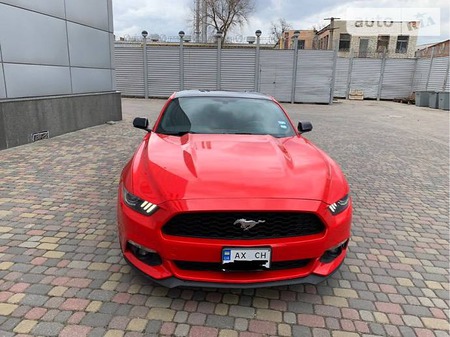 Ford Mustang 2016  випуску Харків з двигуном 2.3 л бензин купе автомат за 27500 долл. 