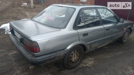 Toyota Corolla 1988  випуску Харків з двигуном 1.8 л дизель седан механіка за 2000 долл. 