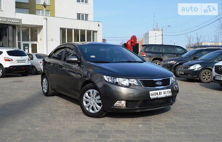 KIA Cerato 2011  випуску Одеса з двигуном 1.6 л бензин седан механіка за 10500 долл. 