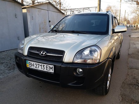 Hyundai Tucson 2007  випуску Одеса з двигуном 2 л бензин позашляховик механіка за 9300 долл. 