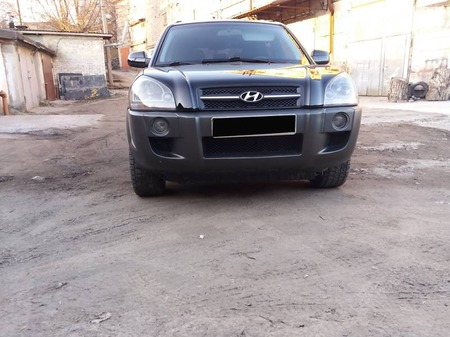 Hyundai Tucson 2008  випуску Дніпро з двигуном 2 л дизель позашляховик автомат за 9200 долл. 