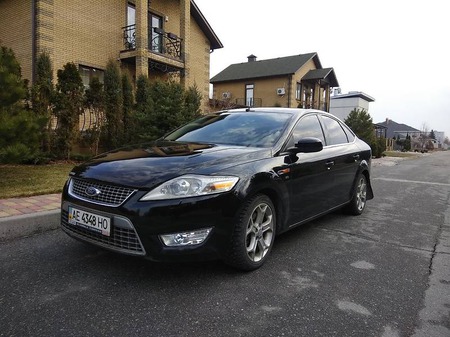 Ford Mondeo 2007  випуску Дніпро з двигуном 2.5 л газ седан механіка за 8200 долл. 