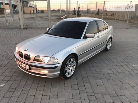 BMW 330 2002  випуску Львів з двигуном 3 л дизель седан механіка за 6450 долл. 