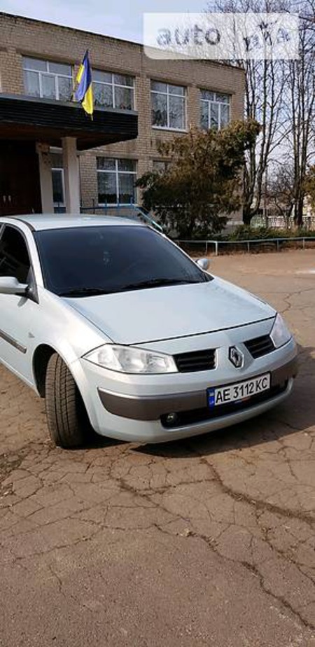 Renault Megane 2004  випуску Дніпро з двигуном 1.9 л дизель седан механіка за 4900 долл. 
