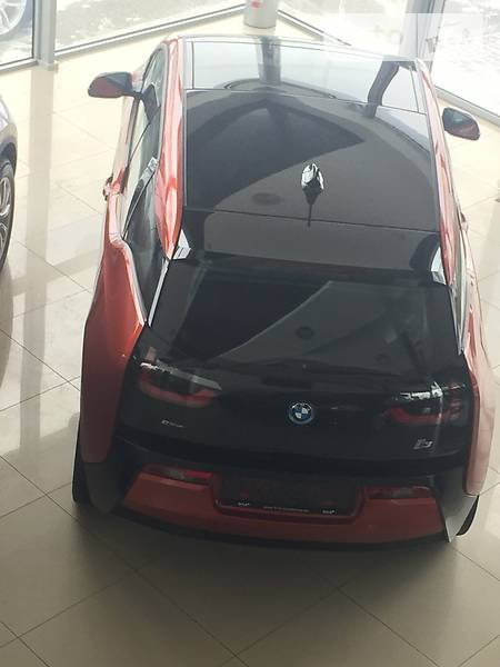 BMW i3 2015  випуску Харків з двигуном 0 л електро хэтчбек автомат за 23000 долл. 