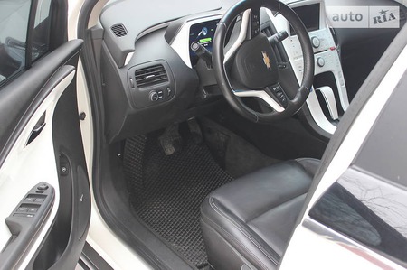 Chevrolet Volt 2013  випуску Полтава з двигуном 0 л електро хэтчбек автомат за 14800 долл. 