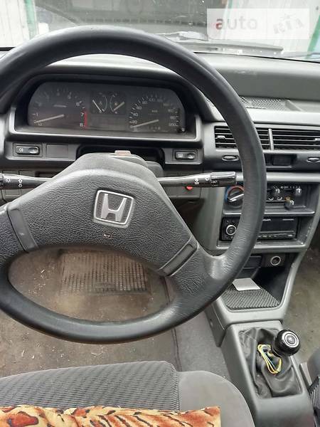 Honda Civic 1987  випуску Кропивницький з двигуном 1.4 л бензин седан механіка за 1500 долл. 