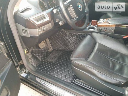BMW 760 2004  випуску Херсон з двигуном 0 л бензин седан автомат за 1000 долл. 
