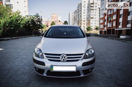 Volkswagen Golf Plus 2008  випуску Хмельницький з двигуном 1.6 л газ хэтчбек автомат за 7200 долл. 