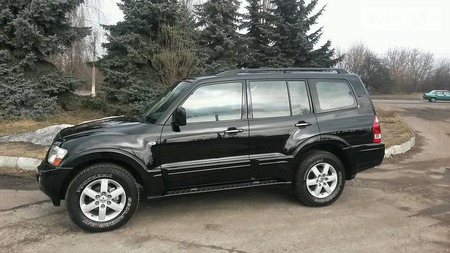 Mitsubishi Pajero 2005  випуску Черкаси з двигуном 3.2 л дизель позашляховик автомат за 11300 долл. 