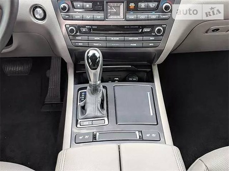 Hyundai Genesis 2016  випуску Київ з двигуном 3.8 л бензин седан автомат за 20000 долл. 