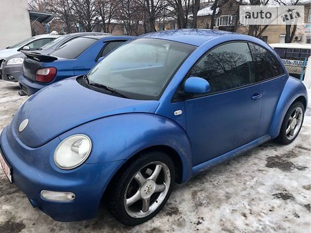 Volkswagen Beetle 1999  випуску Дніпро з двигуном 2 л бензин хэтчбек механіка за 4800 долл. 