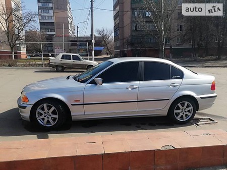 BMW 323 1999  випуску Донецьк з двигуном 2.5 л газ седан автомат за 7200 долл. 