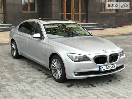 BMW 740 2011  випуску Луцьк з двигуном 3 л бензин седан автомат за 16999 долл. 