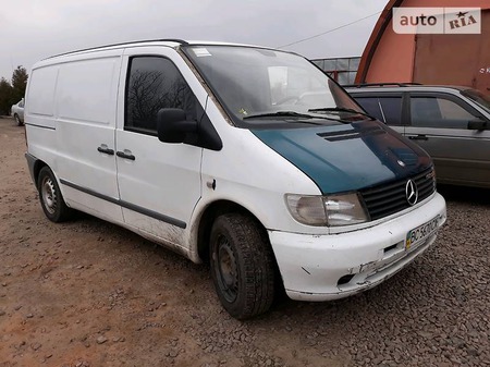 Mercedes-Benz Vito 2003  випуску Львів з двигуном 2.2 л дизель мінівен механіка за 2600 долл. 