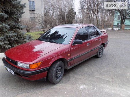 Mitsubishi Lancer 1990  випуску Запоріжжя з двигуном 1.5 л бензин хэтчбек механіка за 3200 долл. 