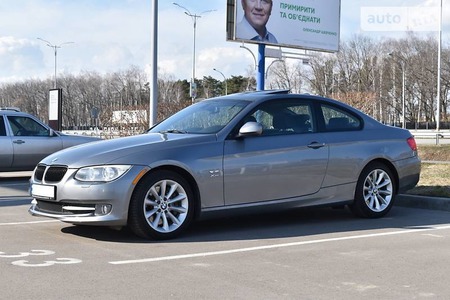 BMW 335 2011  випуску Київ з двигуном 3 л бензин купе автомат за 17900 долл. 
