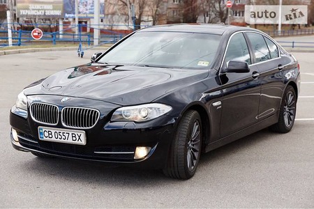 BMW 535 2010  випуску Чернігів з двигуном 3 л бензин седан автомат за 17999 долл. 