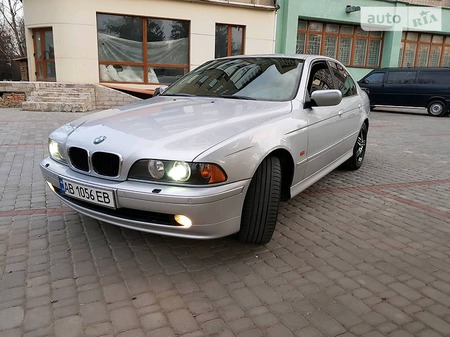 BMW 525 2001  випуску Вінниця з двигуном 2.5 л газ седан механіка за 8000 долл. 