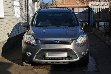 Ford Kuga 2012  випуску Донецьк з двигуном 2 л дизель позашляховик механіка за 14200 долл. 