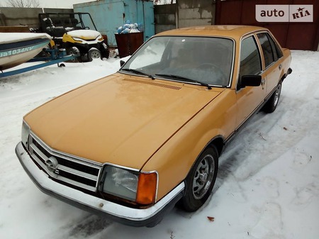 Opel Commodore 1979  випуску Харків з двигуном 0 л газ седан автомат за 1600 долл. 