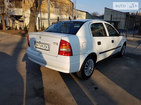 Opel Astra 2003  випуску Одеса з двигуном 1.6 л бензин седан механіка за 4000 долл. 