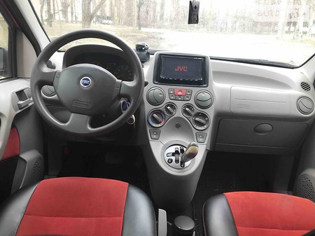 Fiat Panda 2004  випуску Луганськ з двигуном 1.3 л бензин хэтчбек автомат за 4300 долл. 