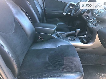 Toyota RAV 4 2011  випуску Харків з двигуном 2 л бензин позашляховик автомат за 19000 долл. 