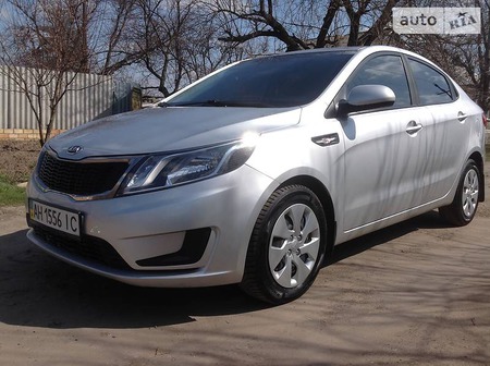 KIA Rio 2012  випуску Донецьк з двигуном 1.4 л газ седан автомат за 9350 долл. 