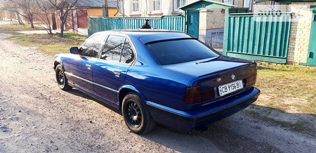 BMW 525 1993  випуску Чернігів з двигуном 2.5 л дизель седан механіка за 4100 долл. 
